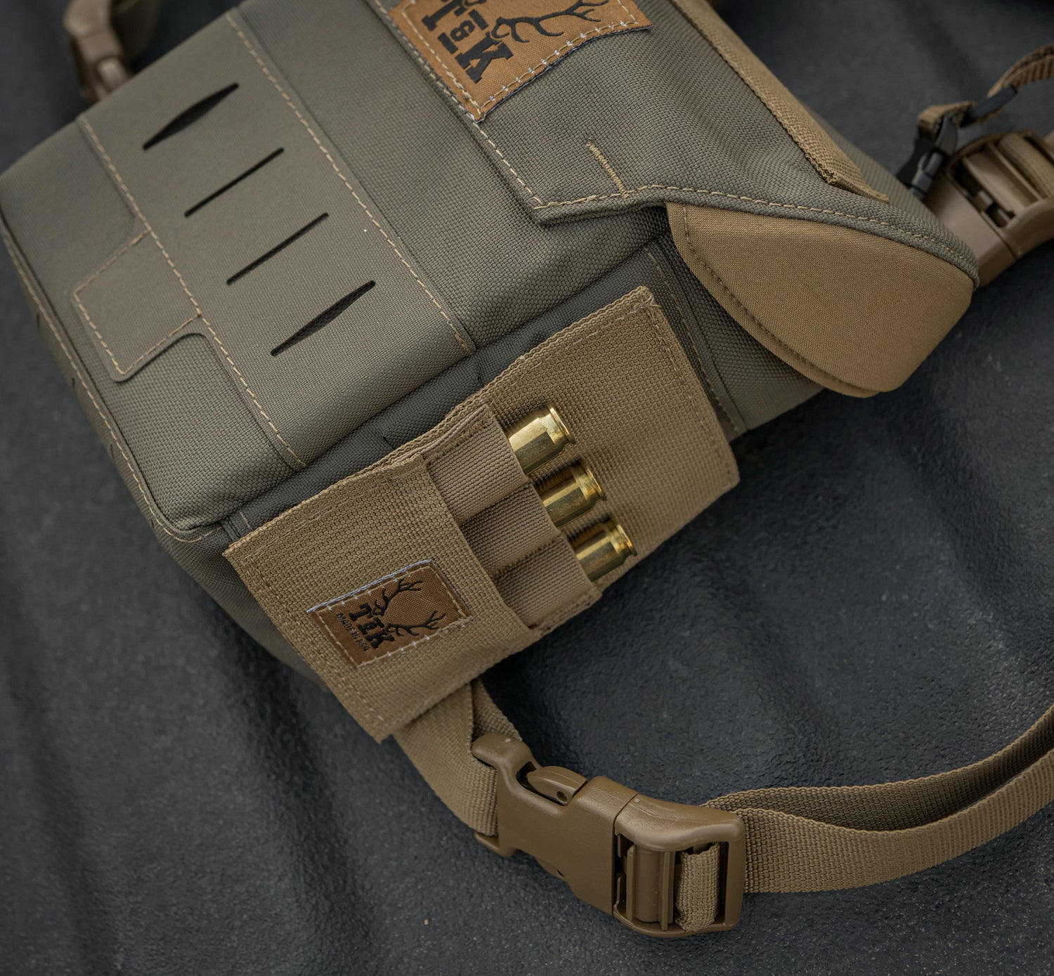 Ranger Green T & K Bino Harness with 3 Rifle Round Pouch Attached