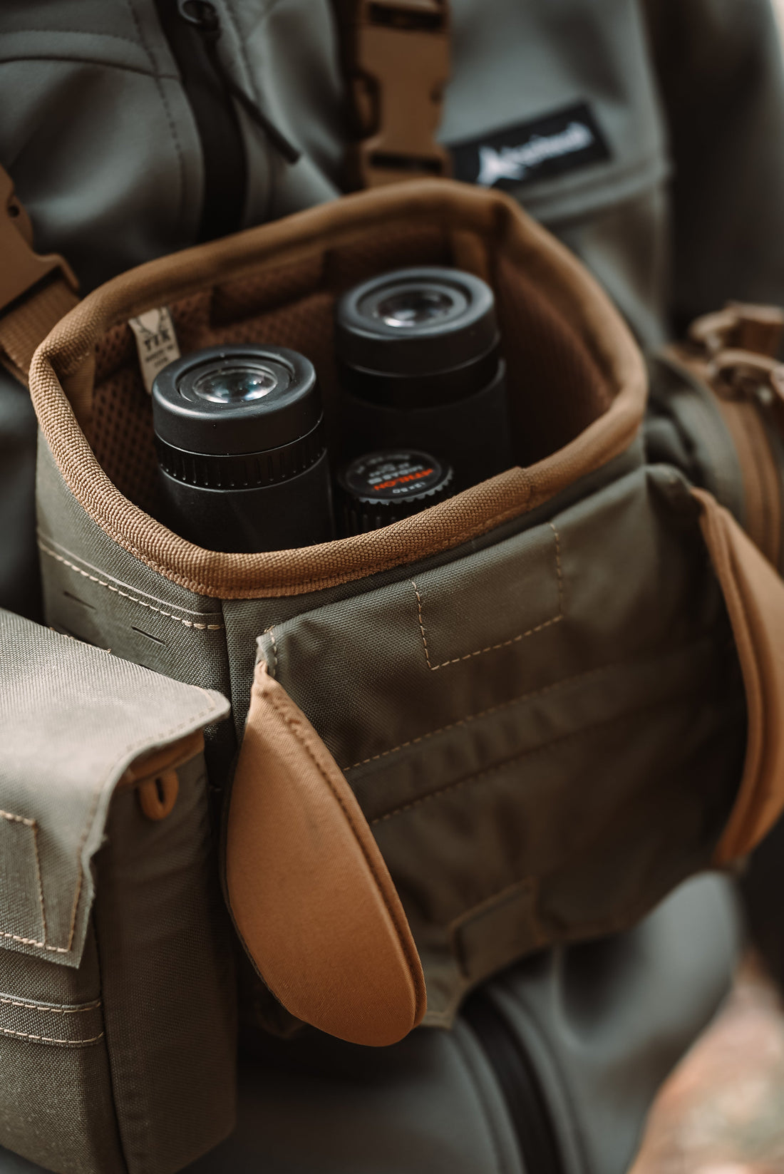 What size of binocular harness do I need?