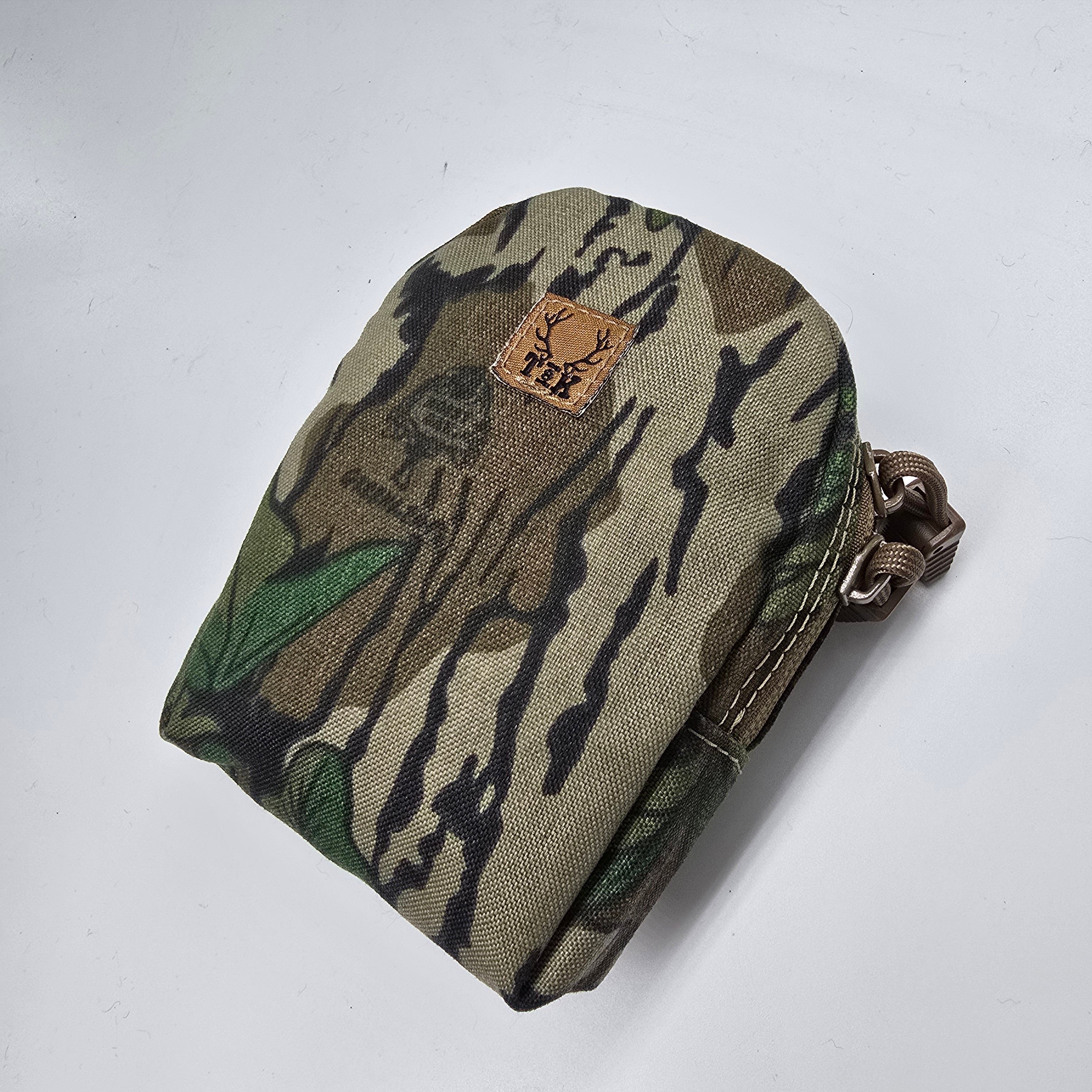 (Outlet) - Admin Pouch - Special Edition Colors